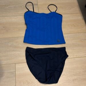 Nautica women’s tankini with underwire Size 6